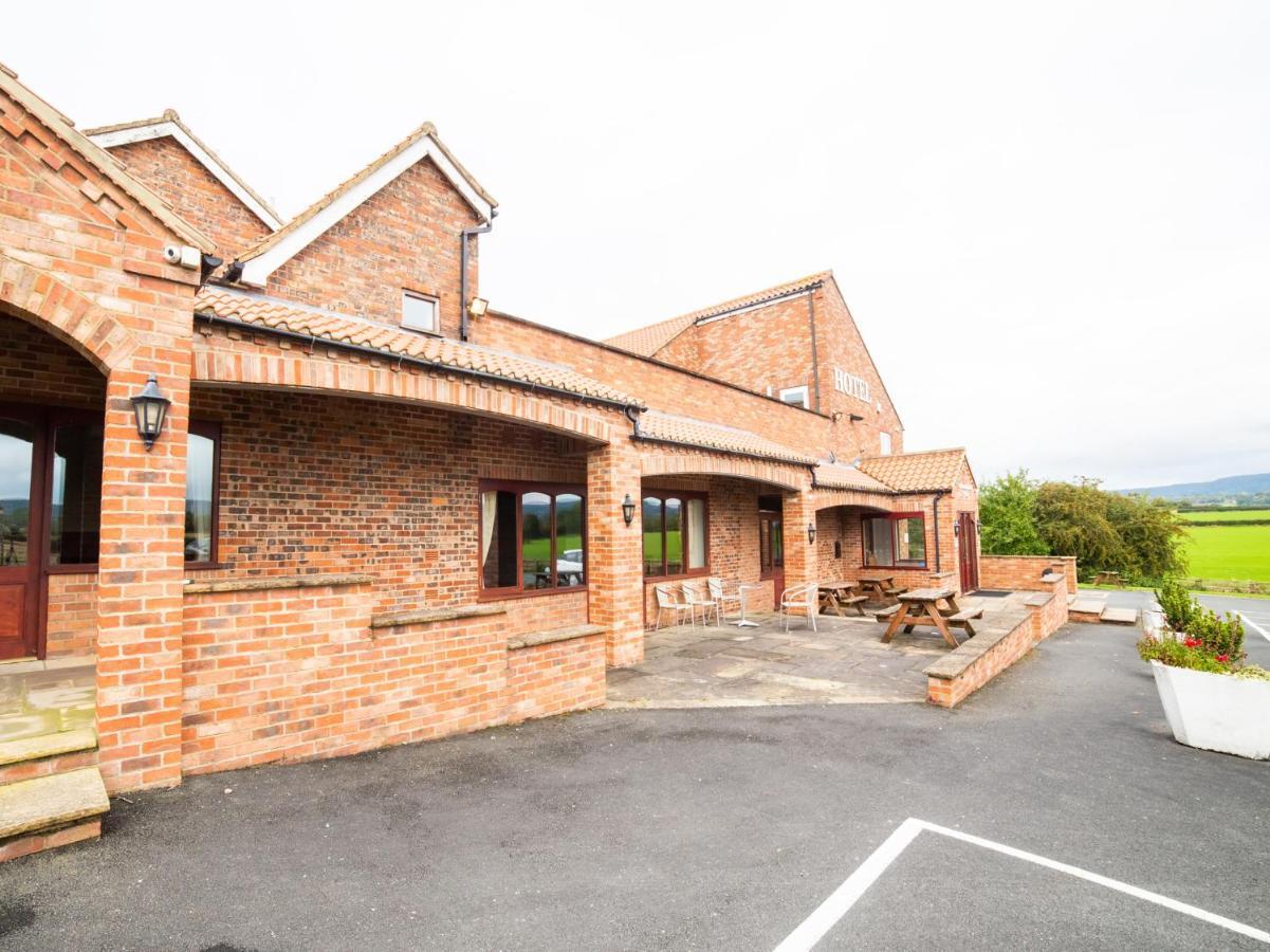 Oyo White Horse Lodge Hotel, East Thirsk Bagby Exterior photo
